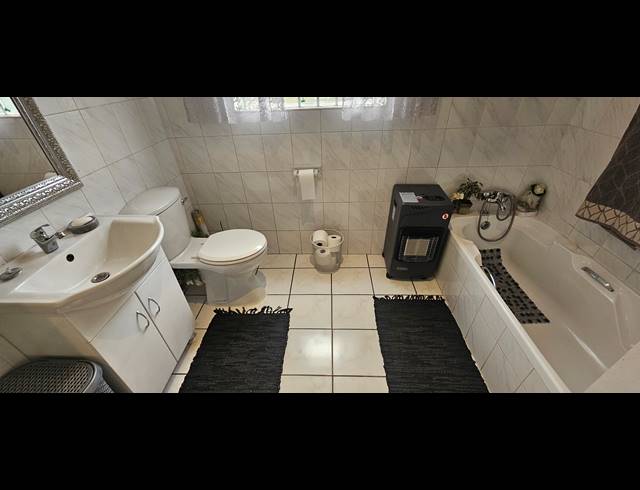 3 BEDROOM TOWNHOUSE FOR SALE IN NEW REDRUTH